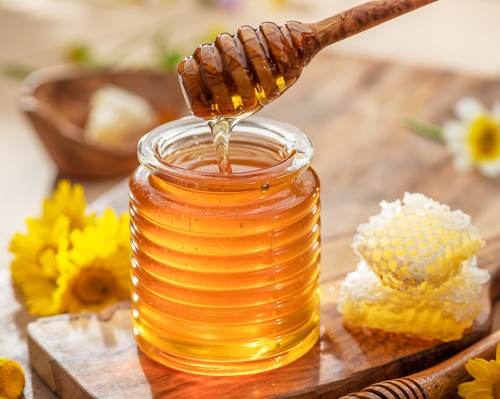 Benefits of honey are diverse but never give to children under one.